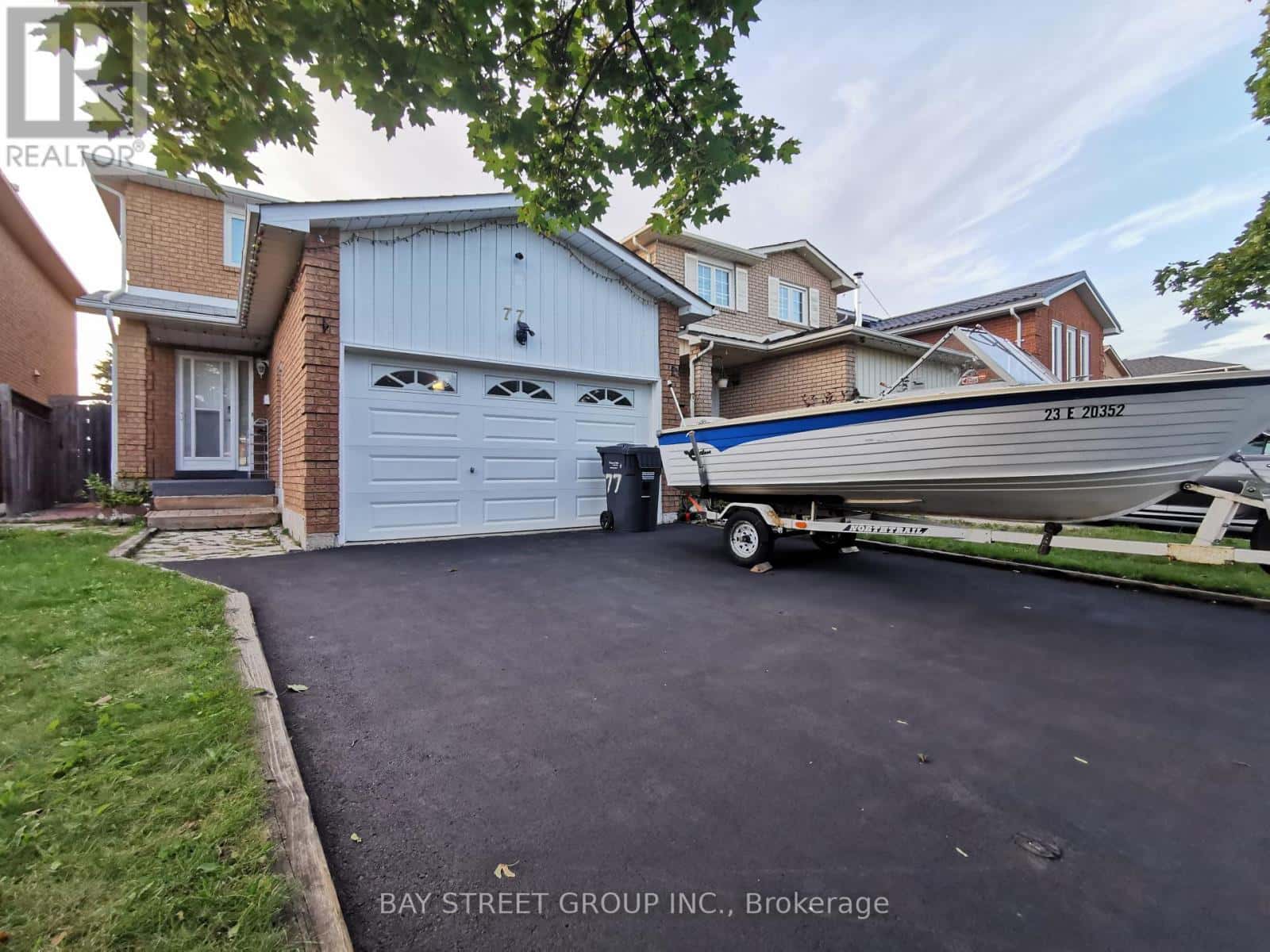 77 TOBA CRESCENT — Brampton (Heart Lake East), Ontario - Photo 3 of 24