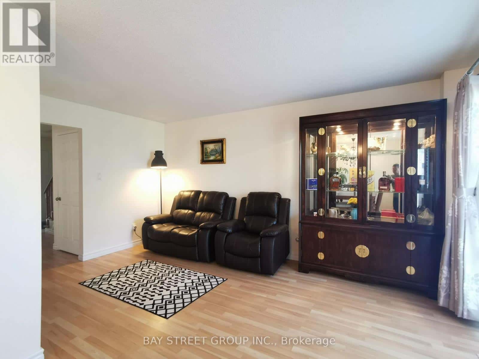 77 TOBA CRESCENT — Brampton (Heart Lake East), Ontario - Photo 5 of 24