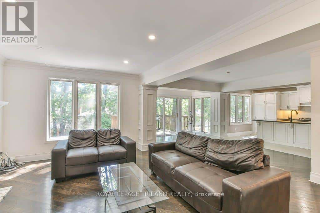 97 TIMBER DRIVE — London South (South B), Ontario - Photo 4 of 50