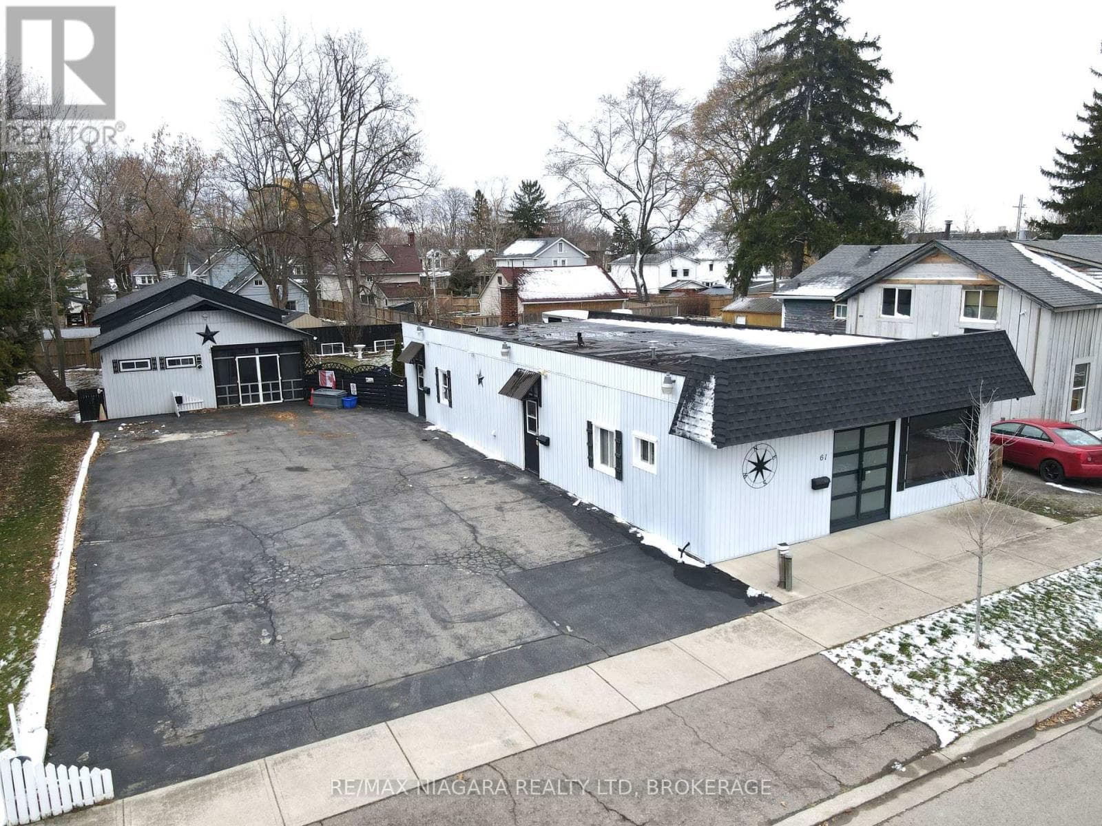 61 QUEEN STREET — Fort Erie (Central), Ontario - Main photo