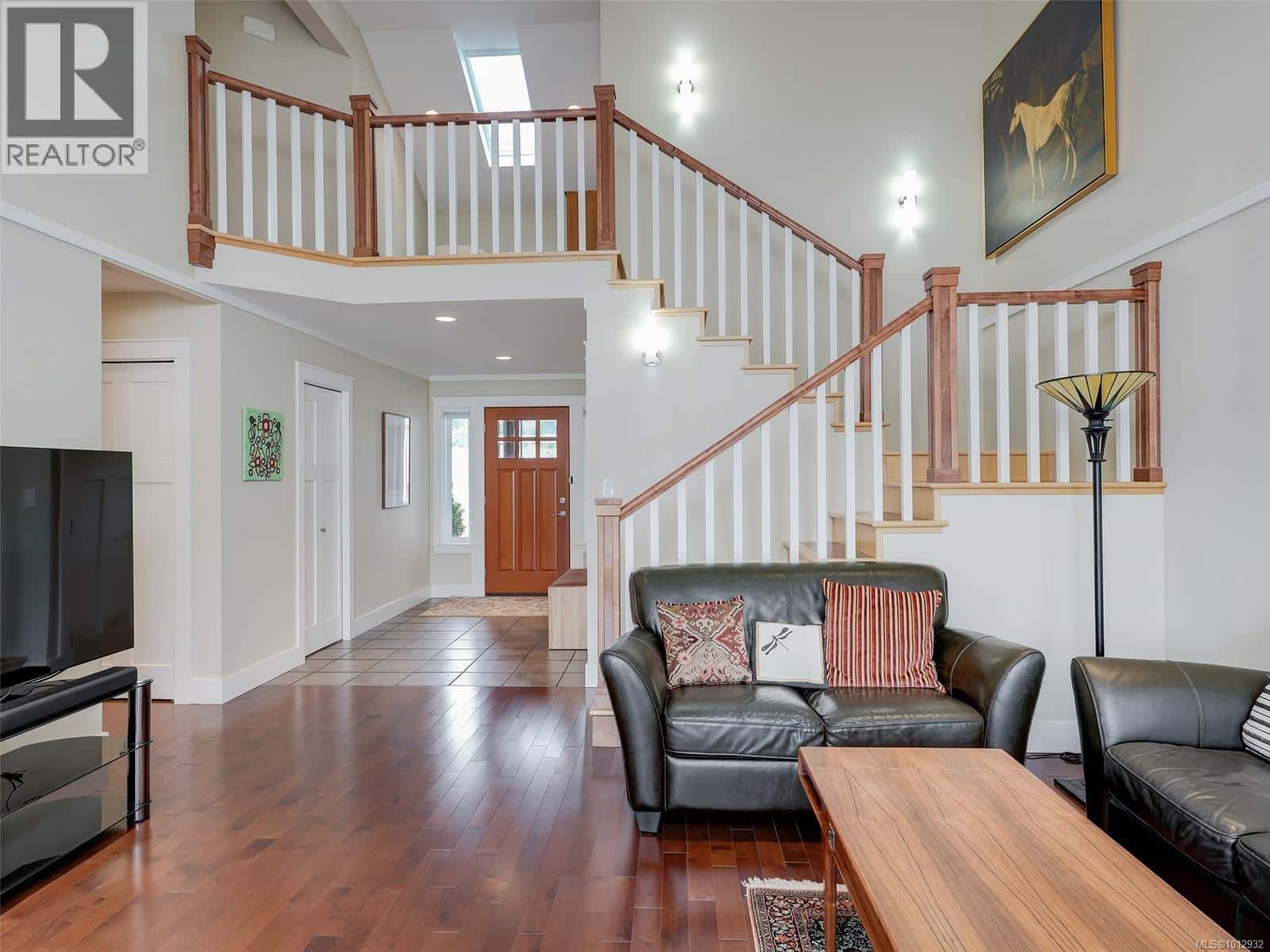 9173 Basswood Rd — North Saanich, British Columbia - Photo 5 of 37