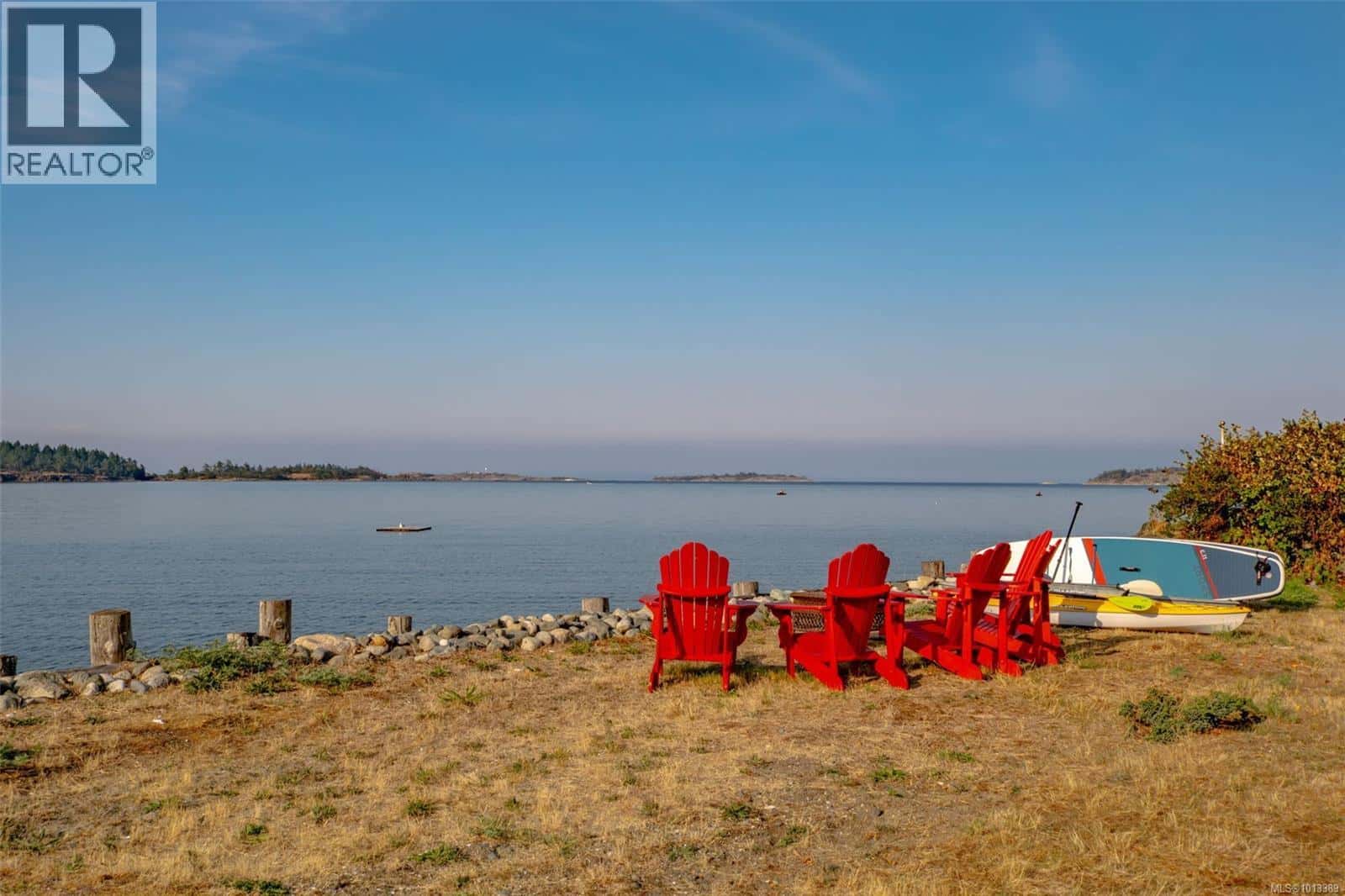 7902 Lantzville Rd — Lantzville, British Columbia - Photo 2 of 75