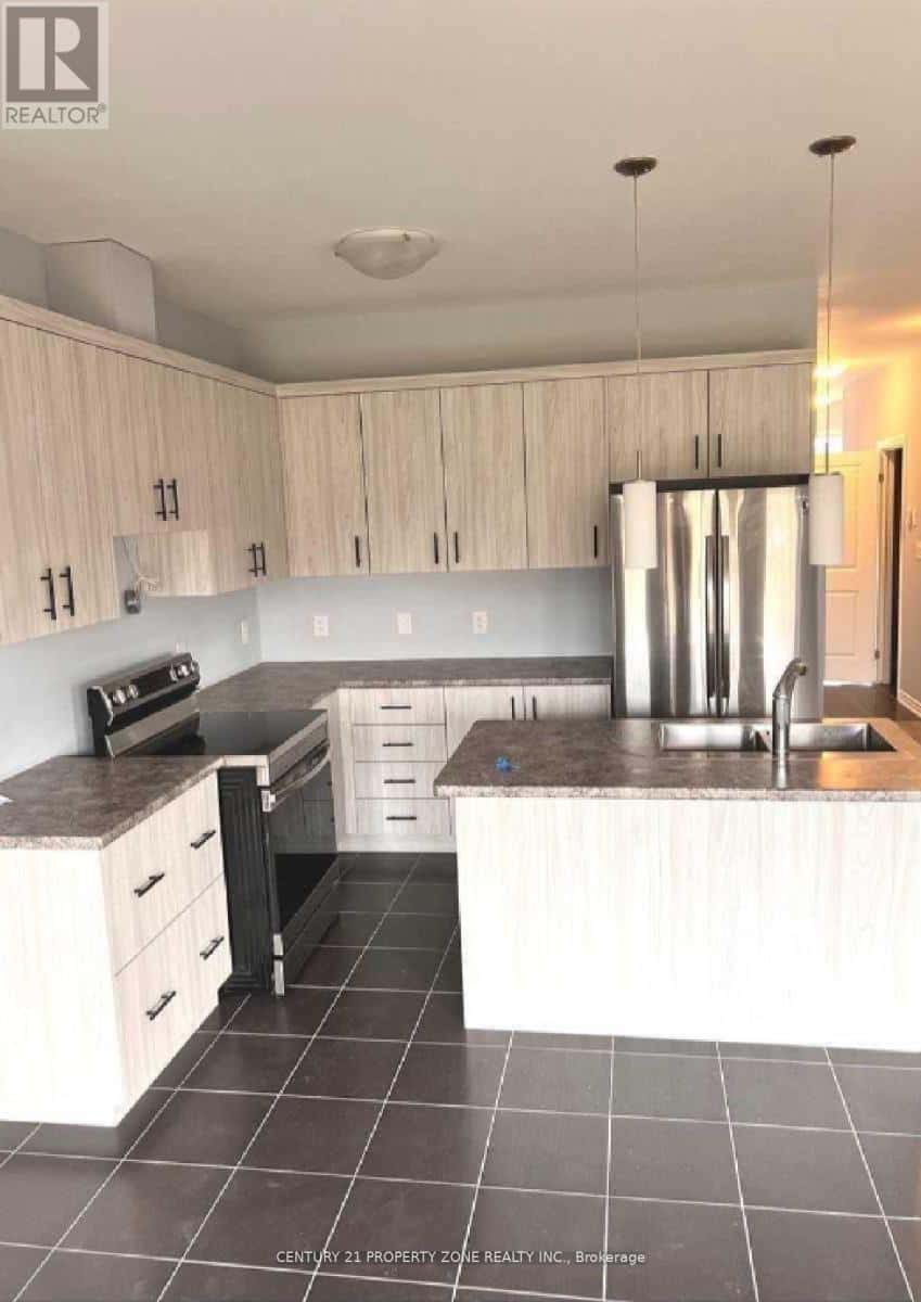 298 LOUISE STREET — Welland (Lincoln/Crowland), Ontario - Photo 4 of 23