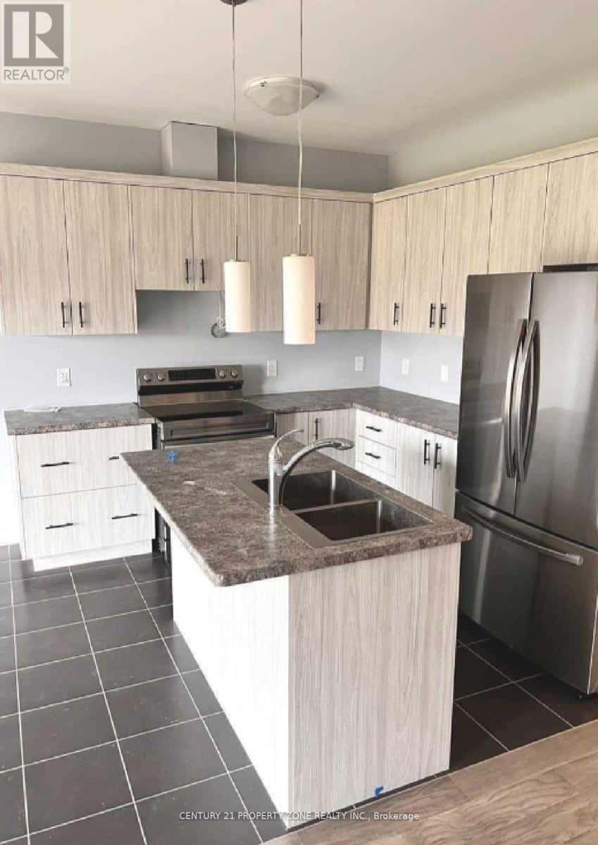 298 LOUISE STREET — Welland (Lincoln/Crowland), Ontario - Photo 5 of 23