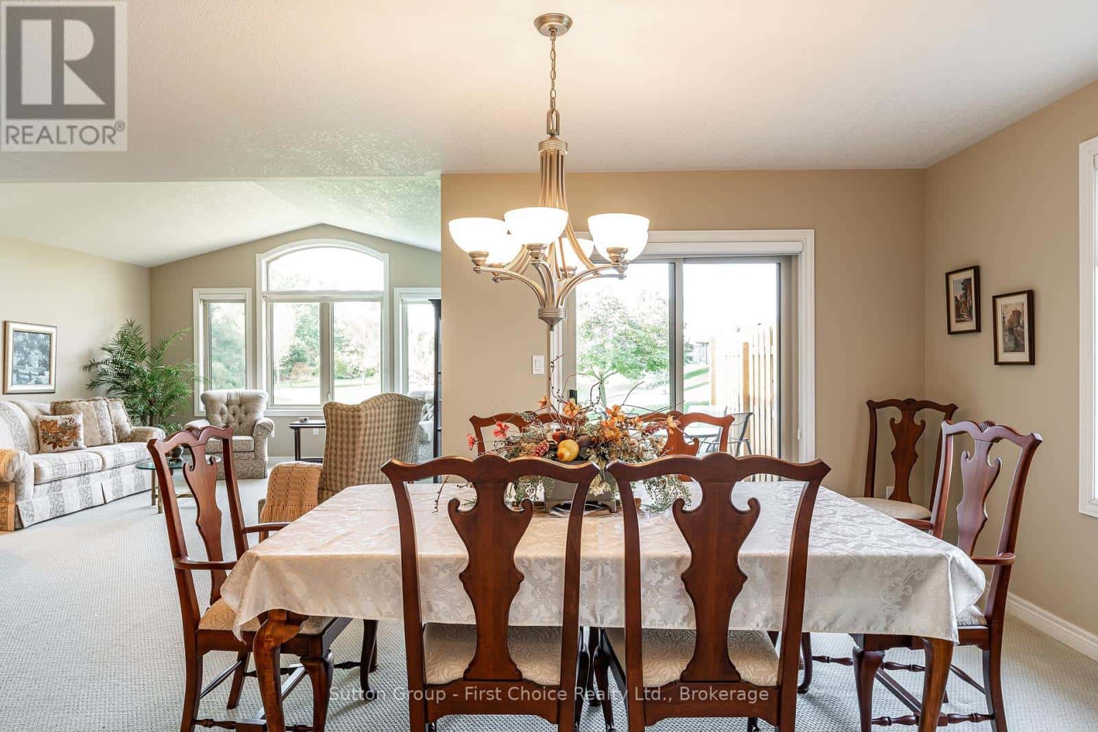 46 FRANCES STREET W — West Perth (Mitchell), Ontario - Photo 5 of 41