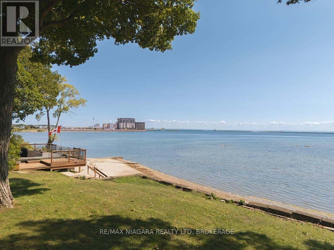 89 TENNESSEE AVENUE — Port Colborne (Sugarloaf), Ontario - Photo 4 of 28