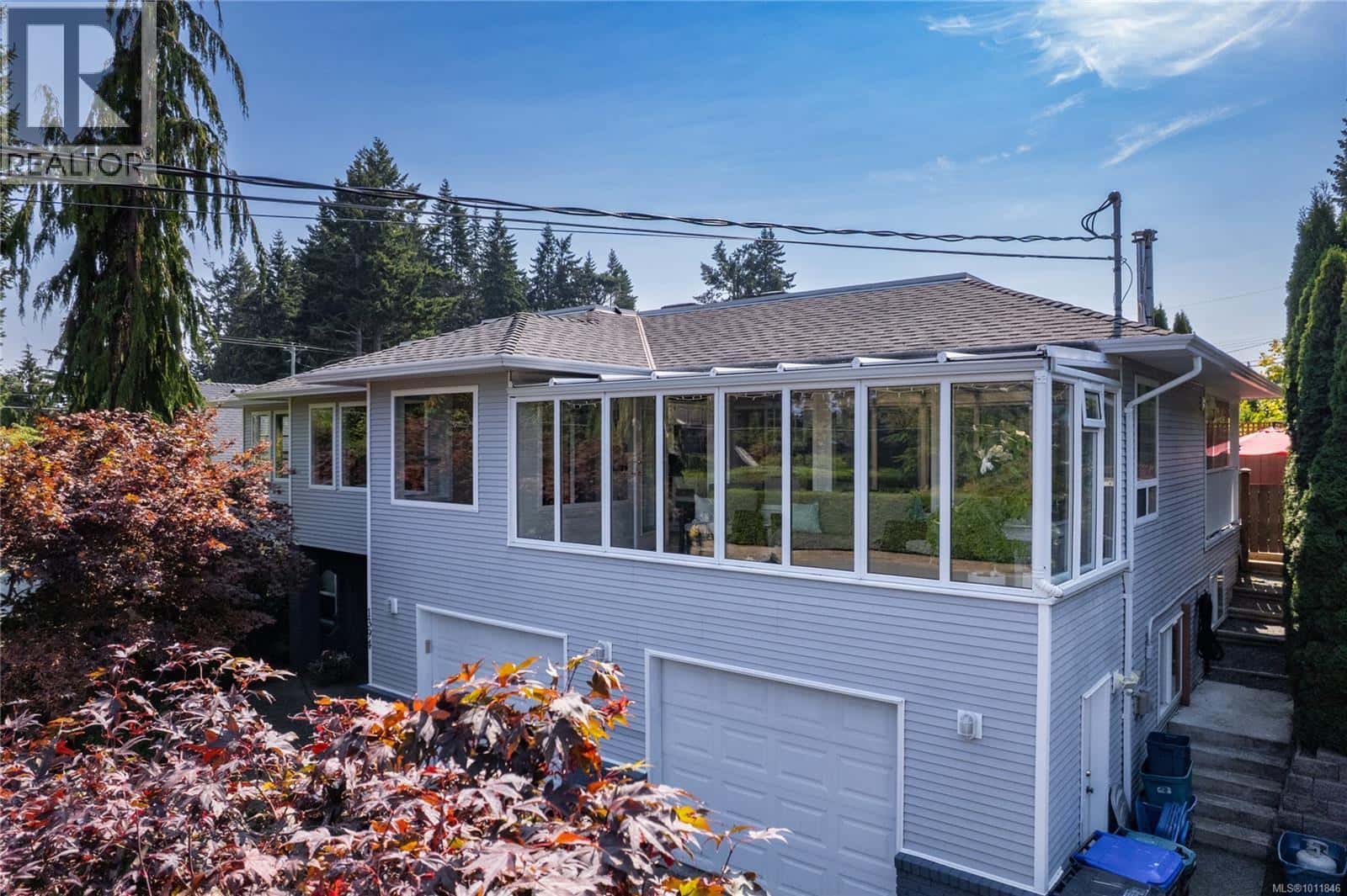 1394 Mallard Rd — French Creek, British Columbia - Photo 2 of 76