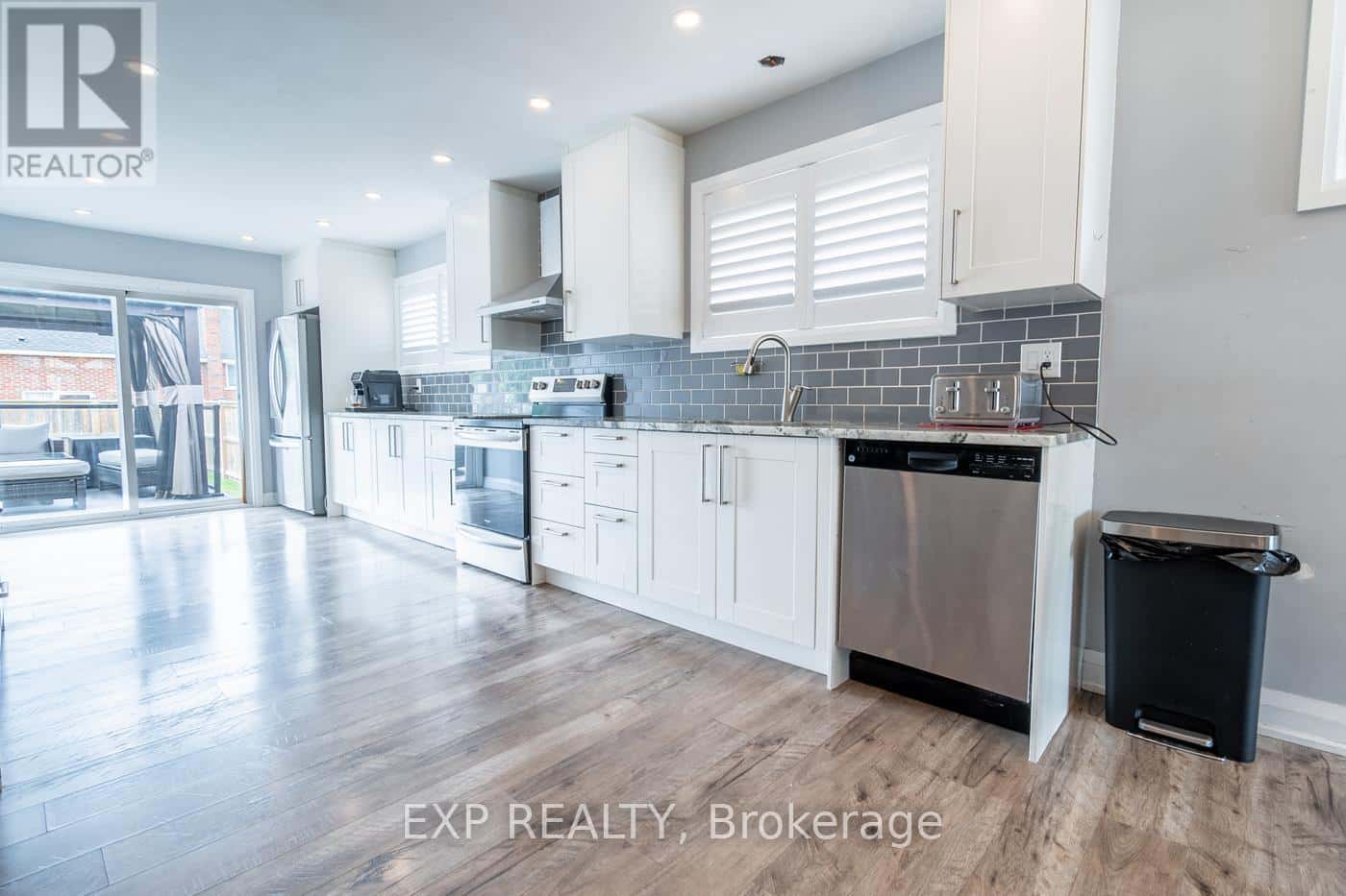 11 GARDEN STREET — Thorold (Thorold Downtown), Ontario - Photo 5 of 30