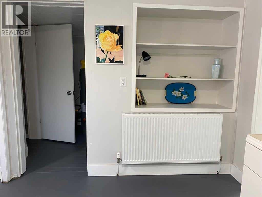 5031 45 Avenue — Spirit River, Alberta - Photo 5 of 27