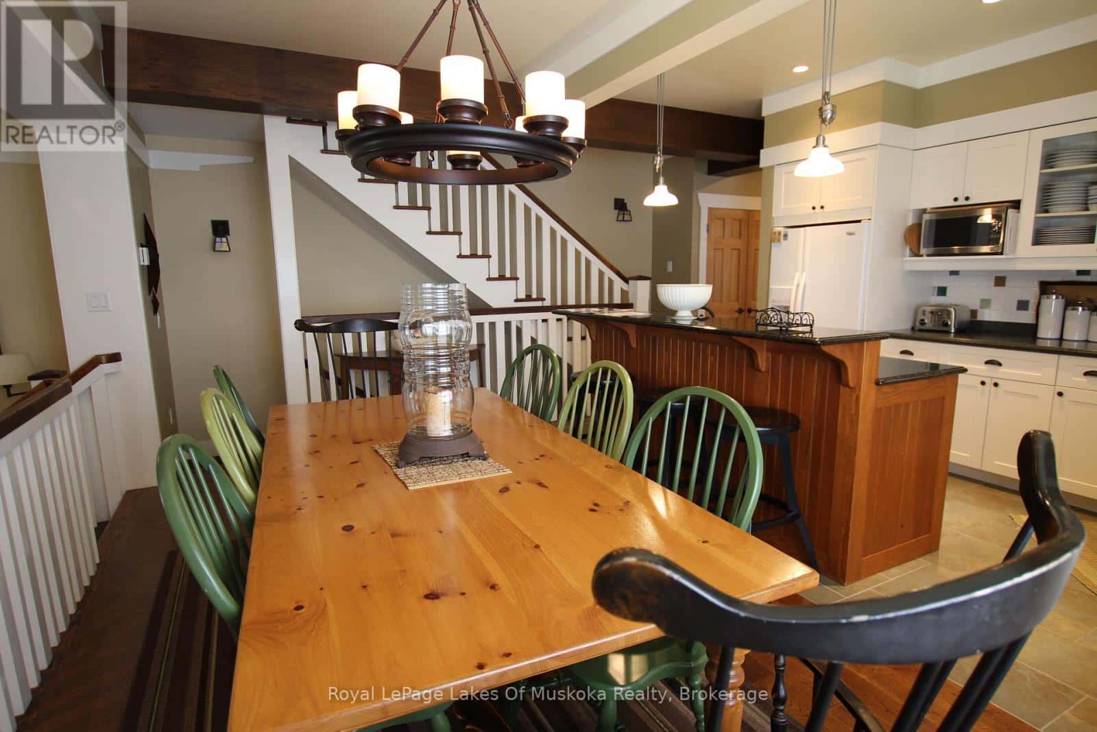 V 3, W 5 - 1020 BIRCH GLEN ROAD — Lake of Bays (Mclean), Ontario - Photo 4 of 33