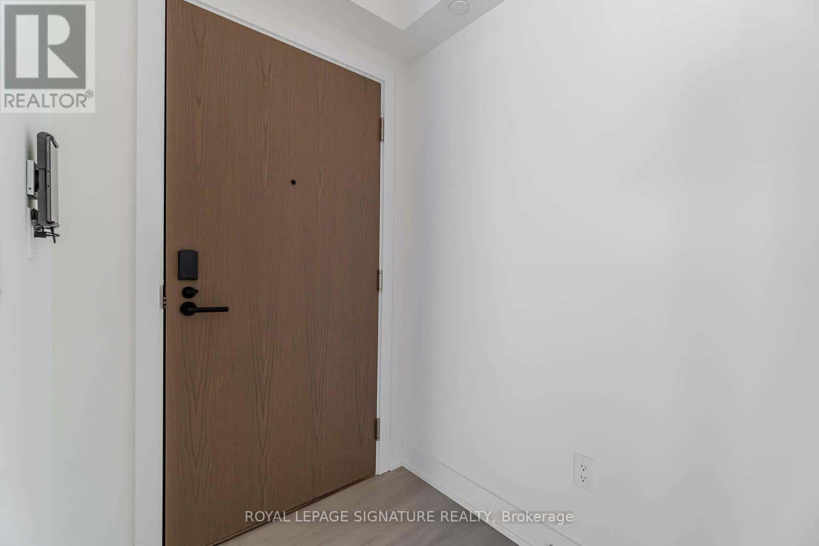 2701 - 10 EVA ROAD — Toronto (Etobicoke West Mall), Ontario - Photo 5 of 37