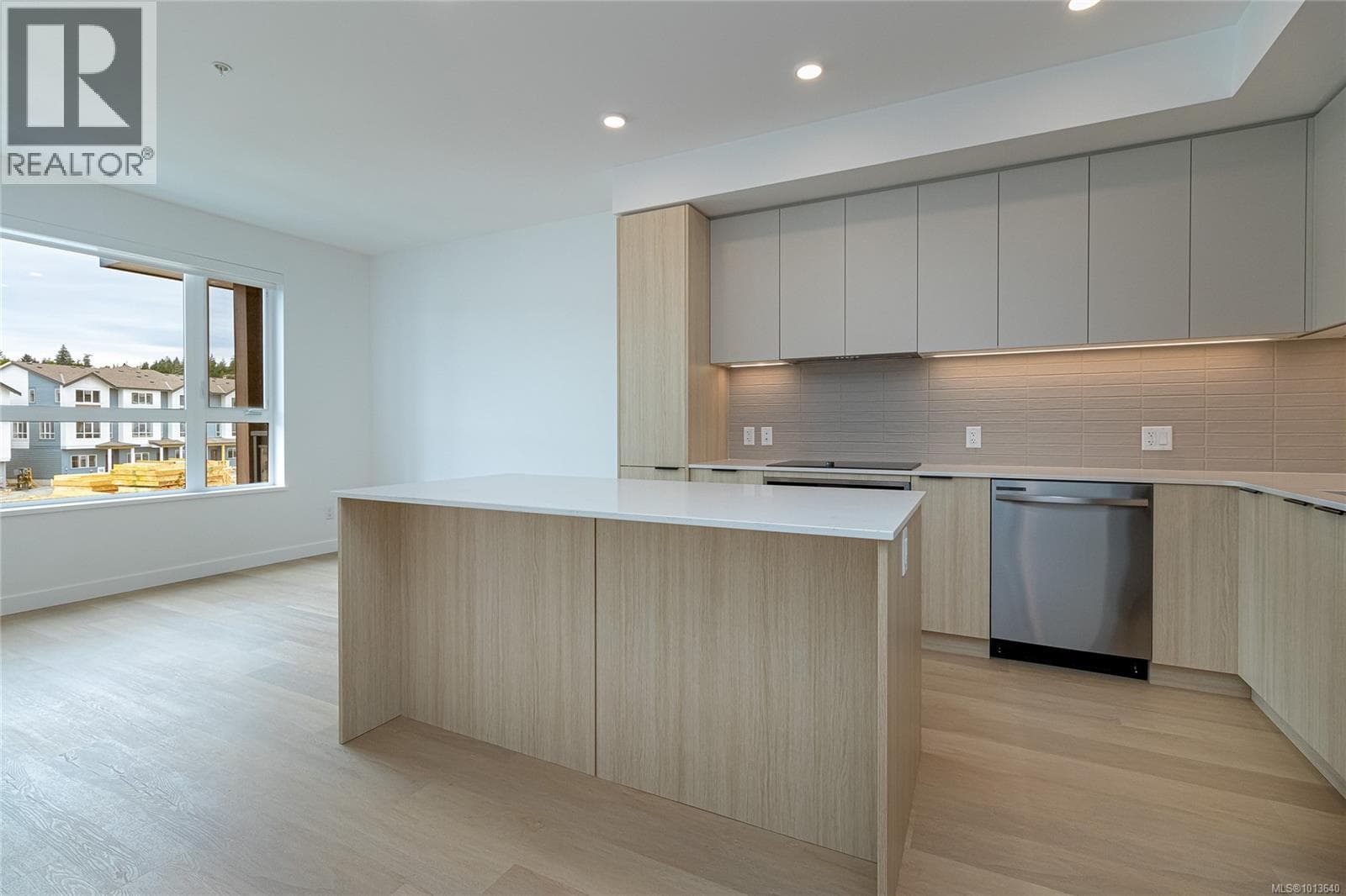 310 3564B Ryder Hesjedal Way — Colwood, British Columbia - Main photo