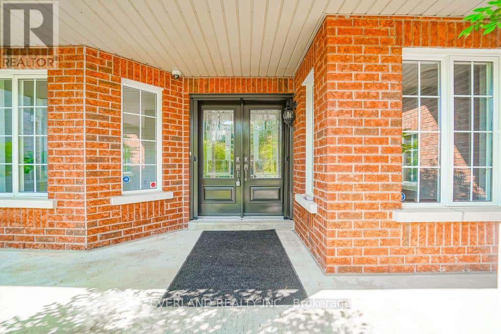 618 FOXCROFT BOULEVARD — Newmarket (Stonehaven-Wyndham), Ontario - Photo 3 of 39