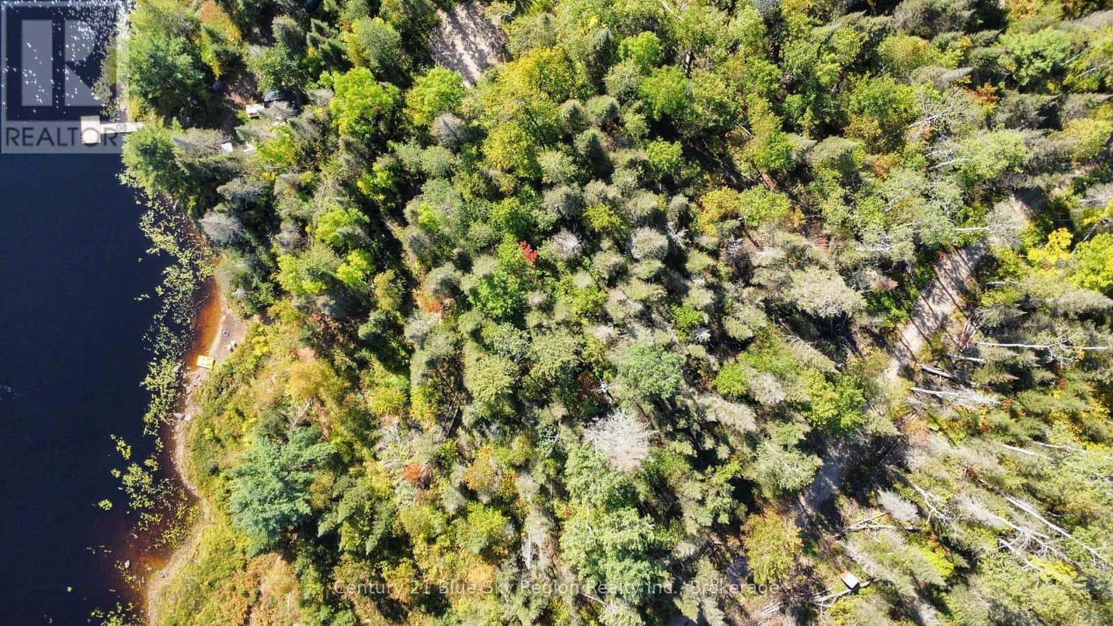 2C TAGGART LAKE ROAD — Papineau-Cameron (Papineau Cameron), Ontario - Photo 2 of 13