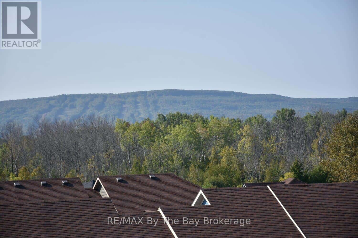 206 - 17 SPOONER CRESCENT — Collingwood, Ontario - Photo 2 of 48