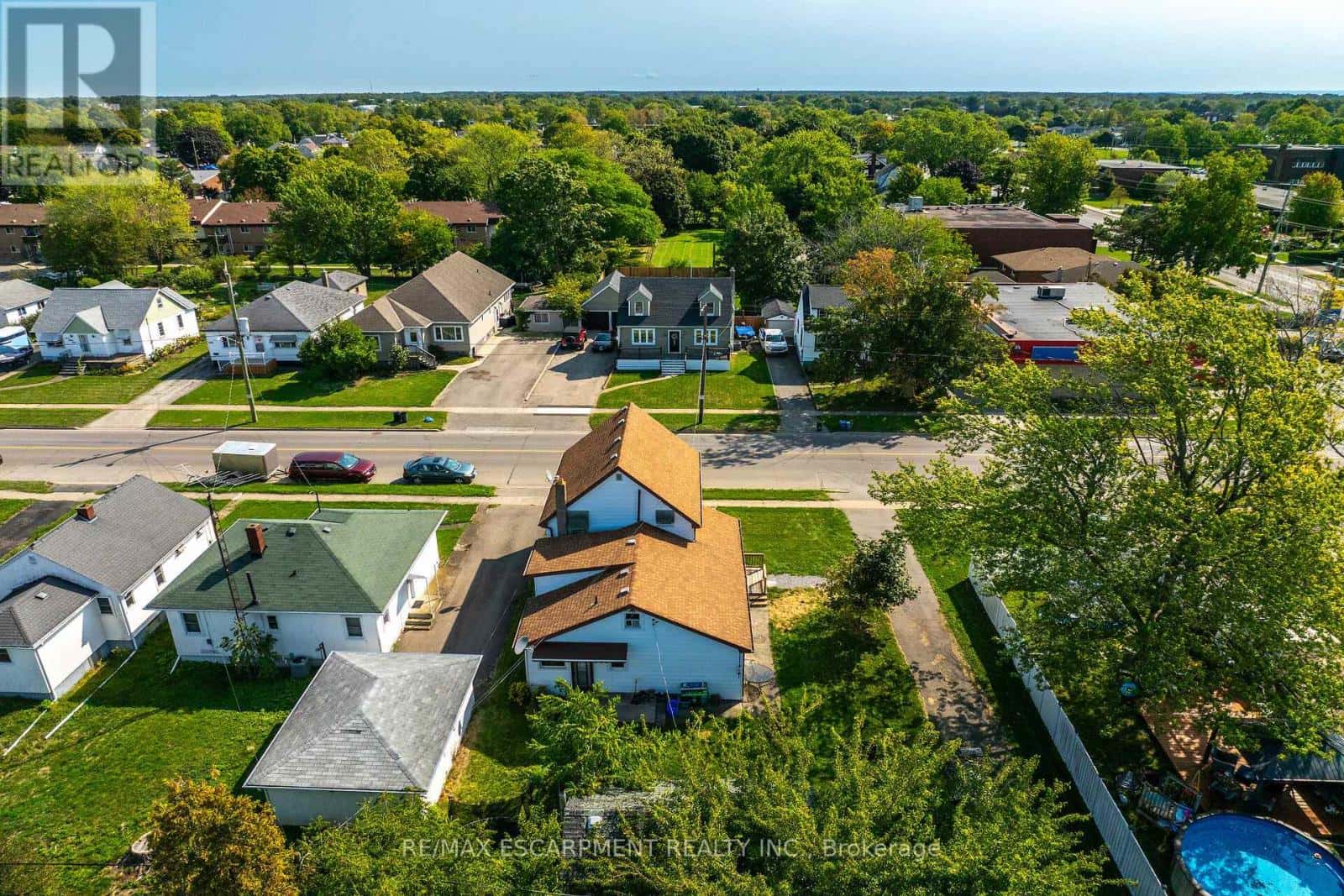 526 STEELE STREET — Port Colborne (Main Street), Ontario - Photo 4 of 45