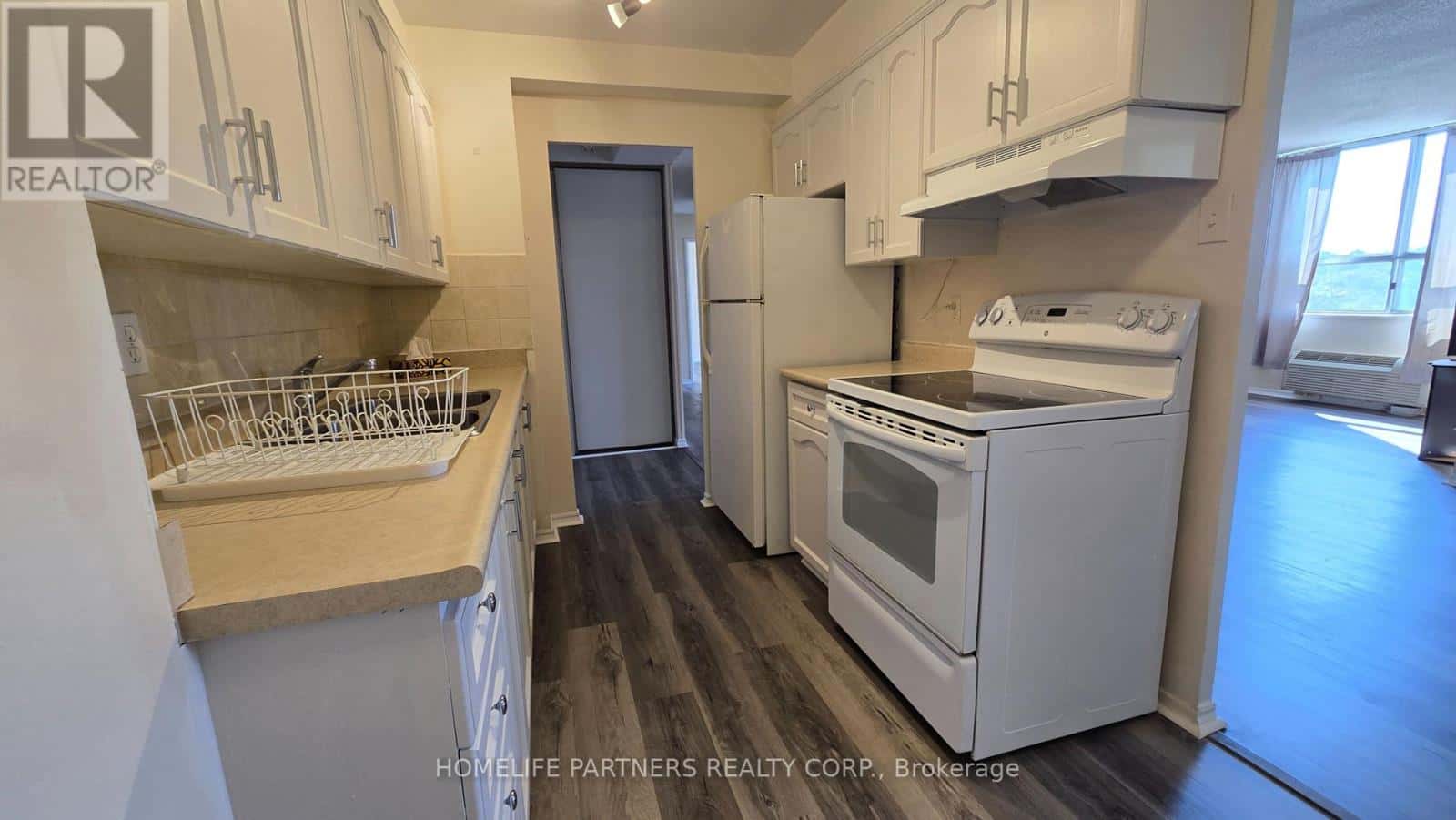 Toronto (Humber Summit), Ontario — Toronto (Humber Summit), Ontario - Photo 5 of 12