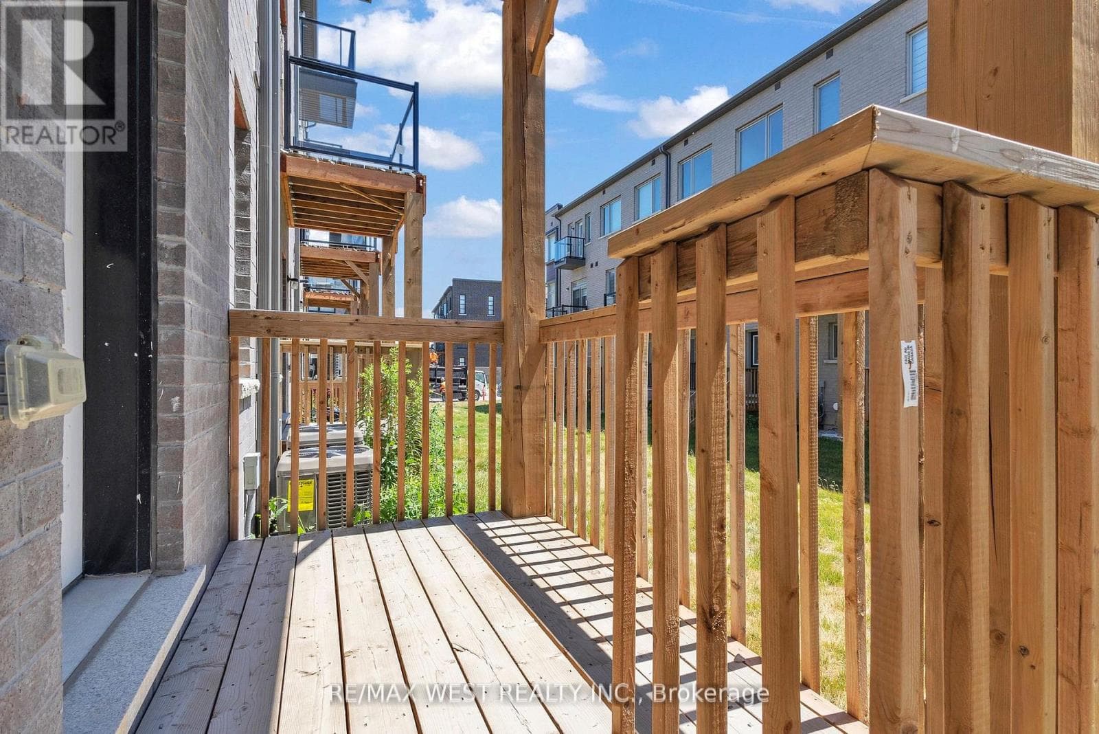 15 QUILICO ROAD N — Vaughan (Elder Mills), Ontario - Main photo