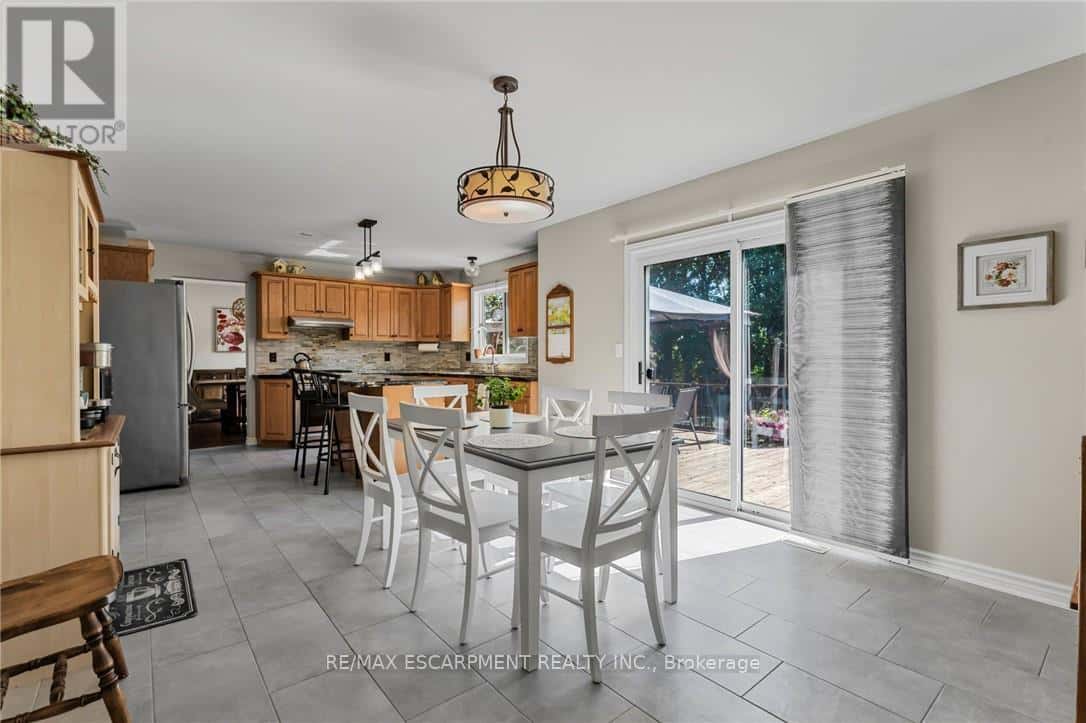 9544 DAVID STREET — West Lincoln (West Lincoln), Ontario - Photo 4 of 46