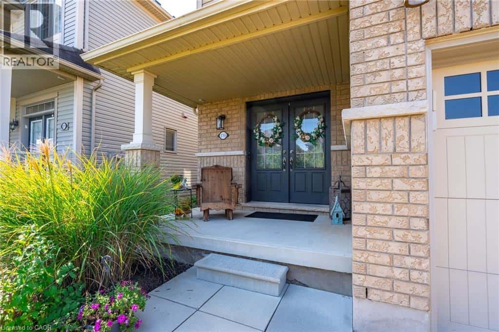 8769 DOGWOOD Crescent — Niagara Falls, Ontario - Photo 5 of 50