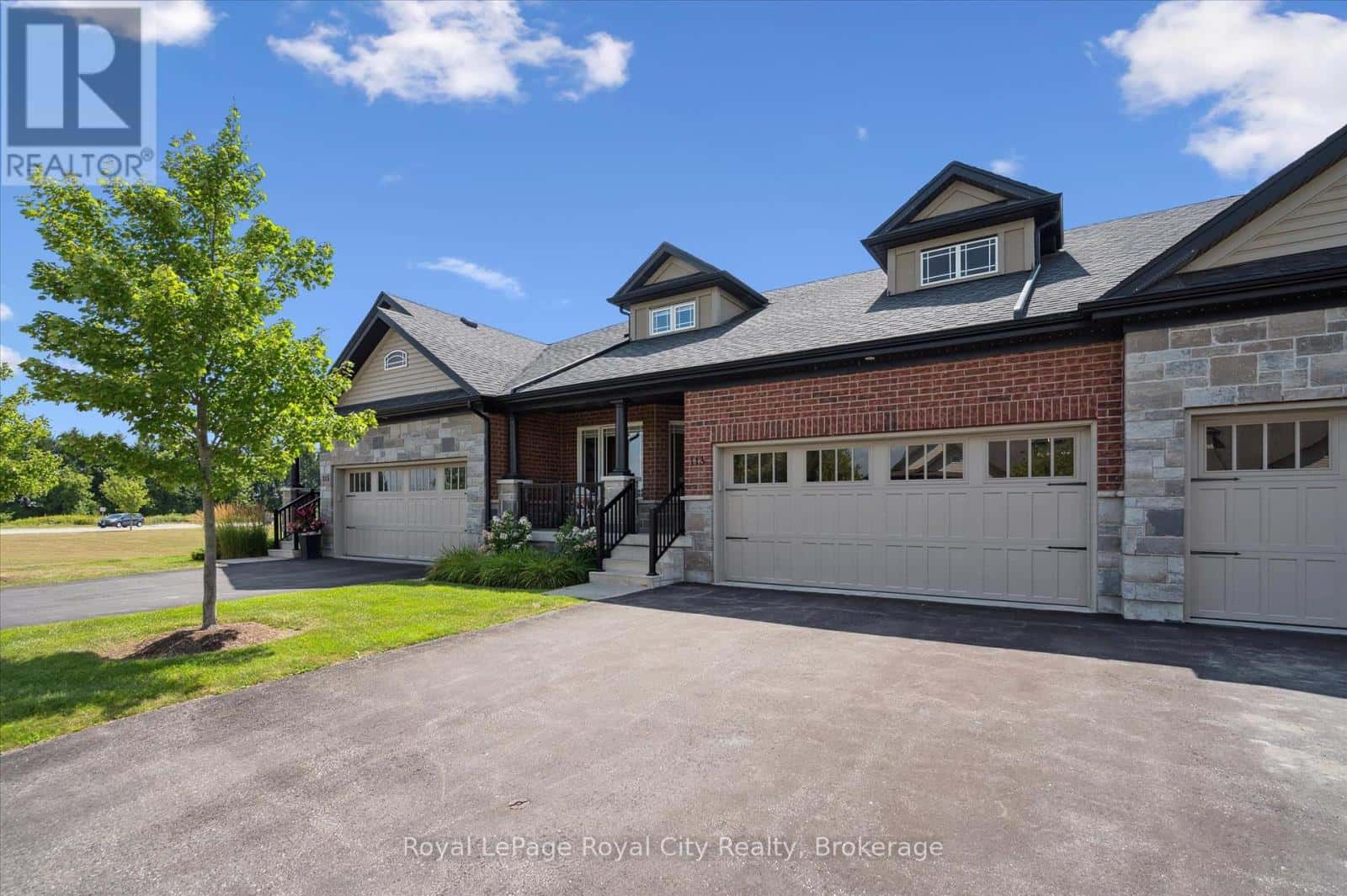 113 ABERDEEN STREET — Centre Wellington (Fergus), Ontario - Photo 3 of 42