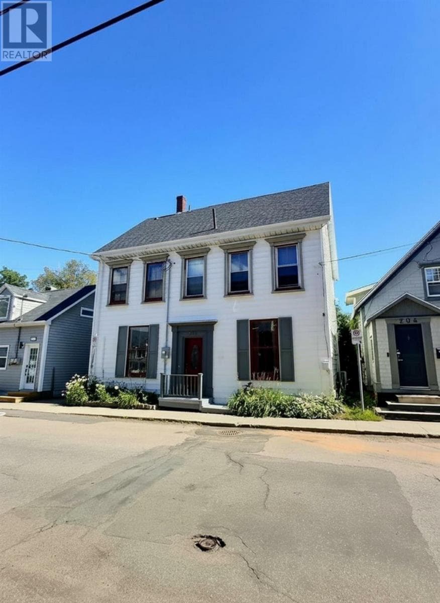 206 Sydney Street — Charlottetown, Prince Edward Island - Main photo