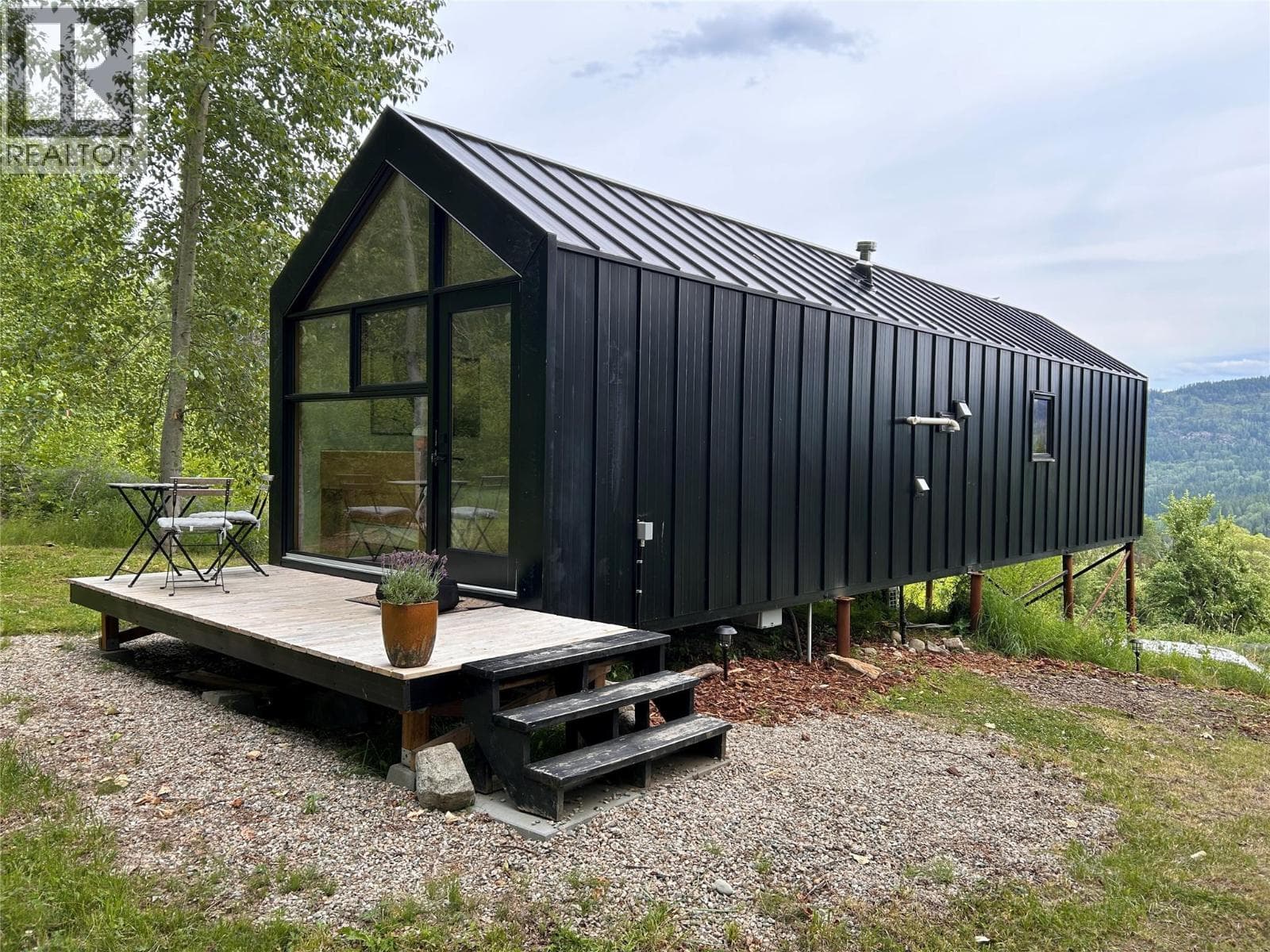 2715 3B Highway - Main photo, Rossland, British Columbia