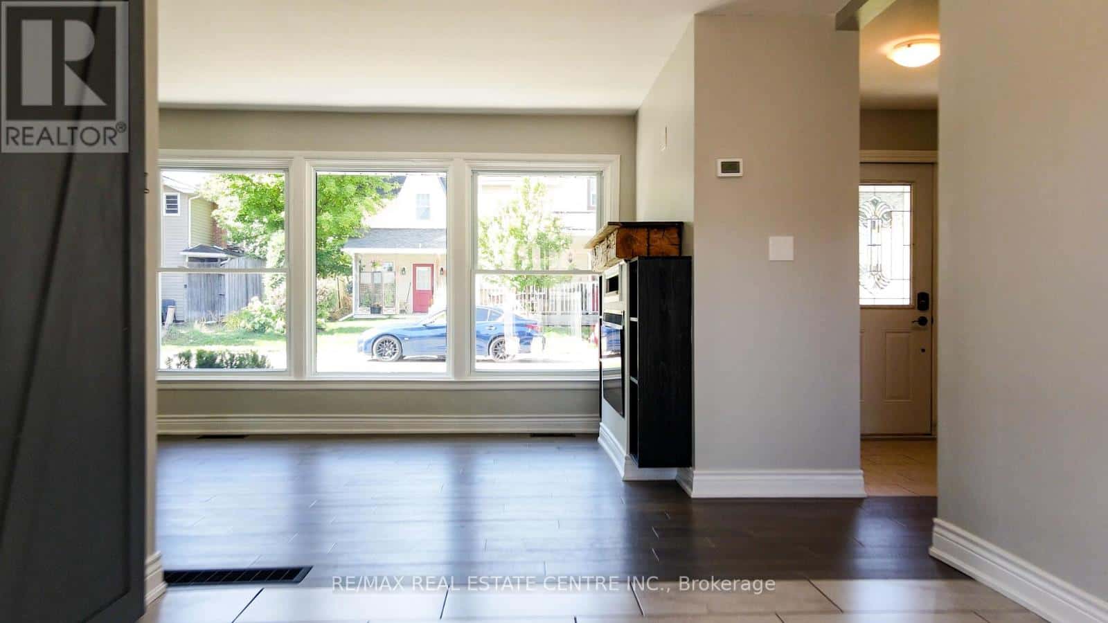 17B AMANDA STREET — Orangeville, Ontario - Photo 5 of 37