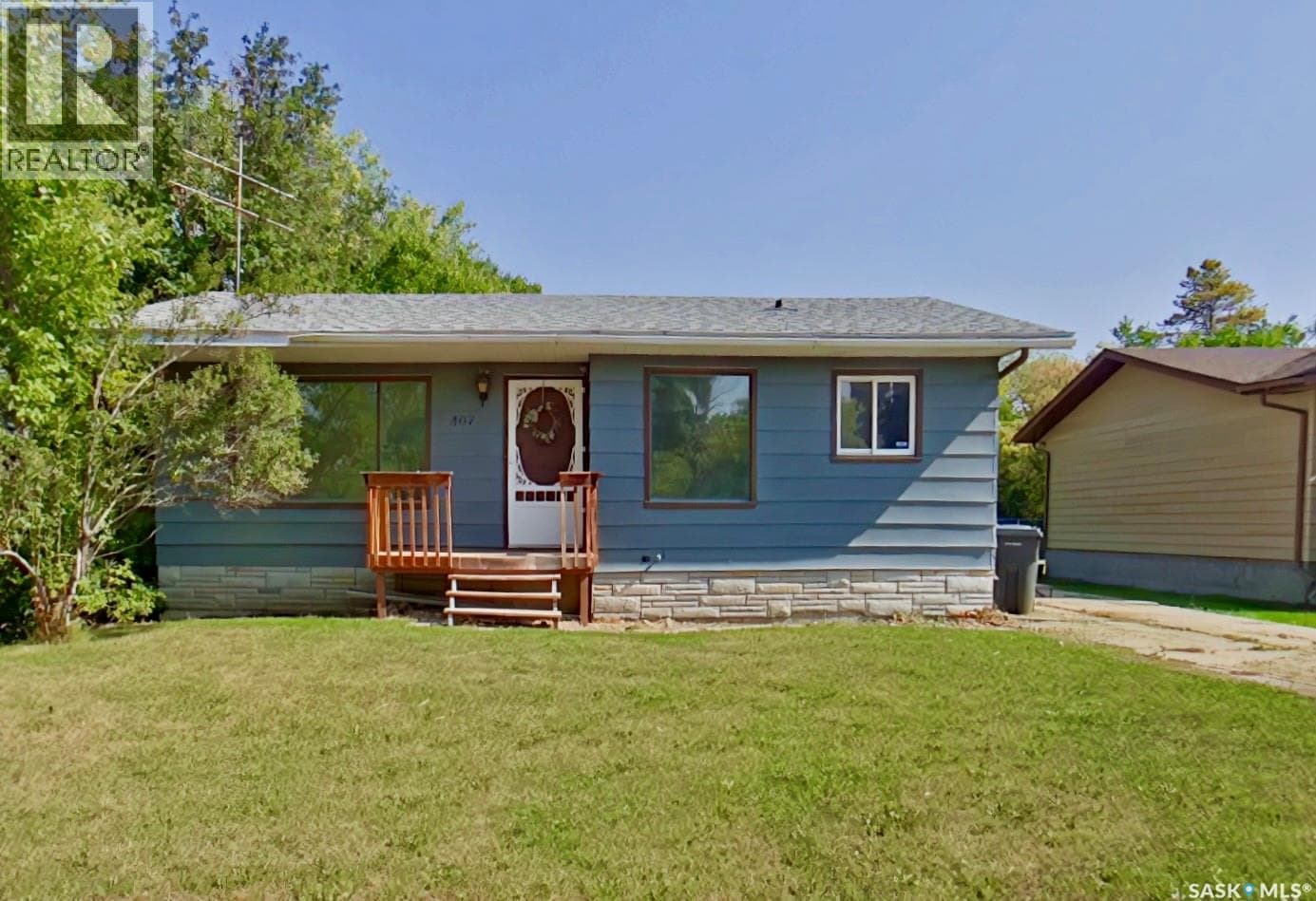 407 Bell STREET — Indian Head, Saskatchewan - Main photo