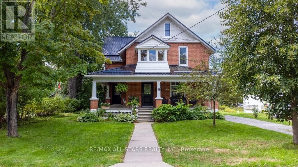 25 LOUISA STREET — Kawartha Lakes (Fenelon Falls), Ontario - Main photo