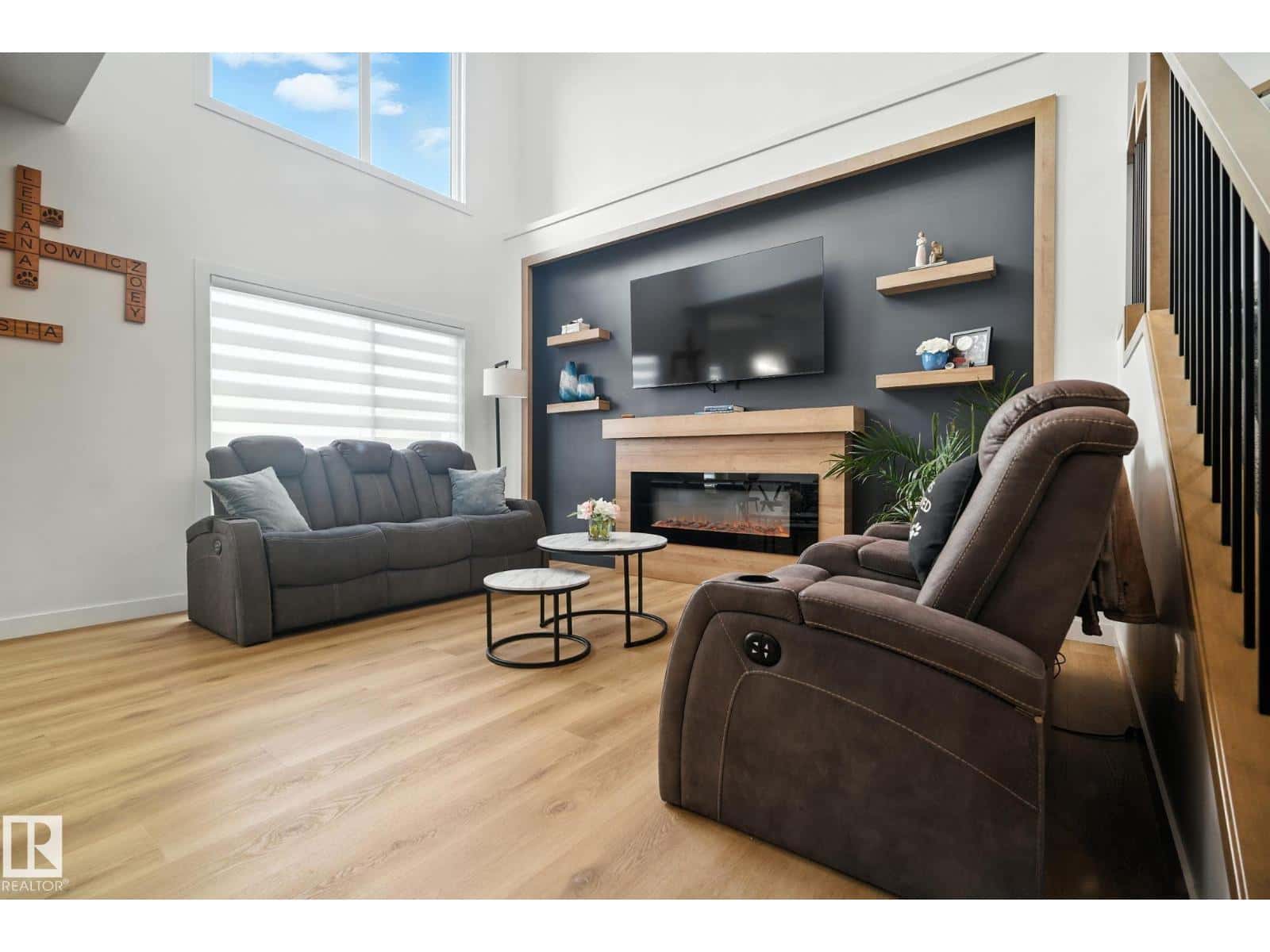 50 GRASSVIEW CR — Spruce Grove, Alberta - Photo 5 of 43