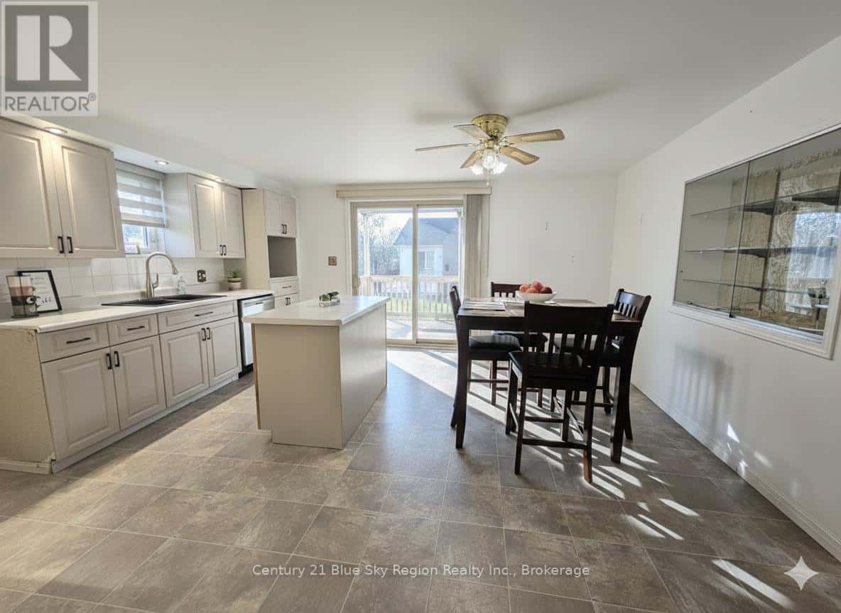 59 PRINCIPALE STREET W — West Nipissing (Verner), Ontario - Photo 3 of 42