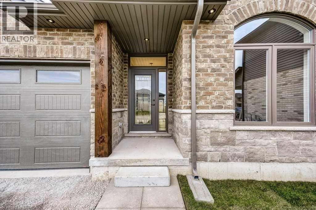 57 MCKEEN Street — Jarvis, Ontario - Photo 4 of 42