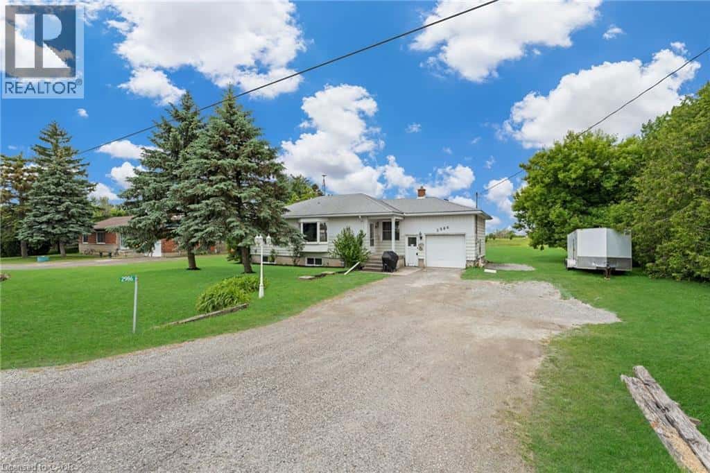 2986 GRIMSBY Road — West Lincoln, Ontario - Photo 2 of 46