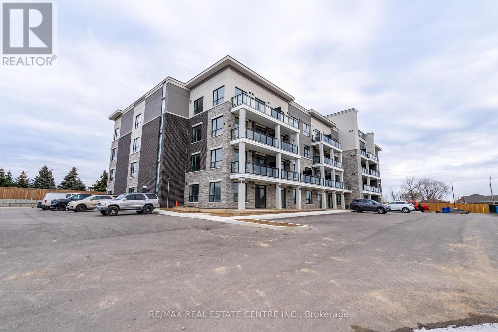 302 - 120 SPRINGVALLEY CRESCENT — Hamilton (Gourley), Ontario - Main photo