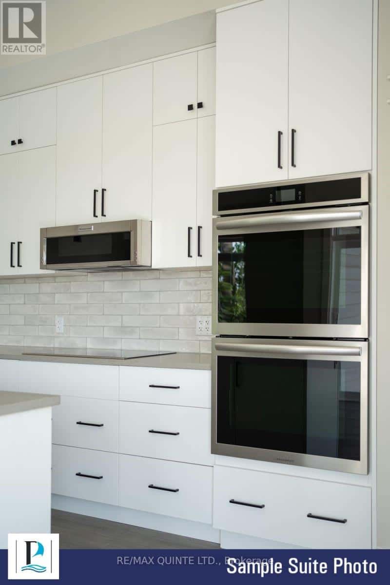 208 - 12 CLARA DRIVE — Prince Edward County (Picton Ward), Ontario - Photo 5 of 27