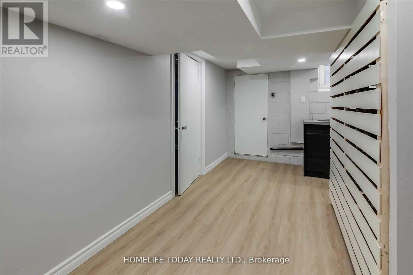 Toronto (Wexford-Maryvale), Ontario — Toronto (Wexford-Maryvale), Ontario - Photo 3 of 8