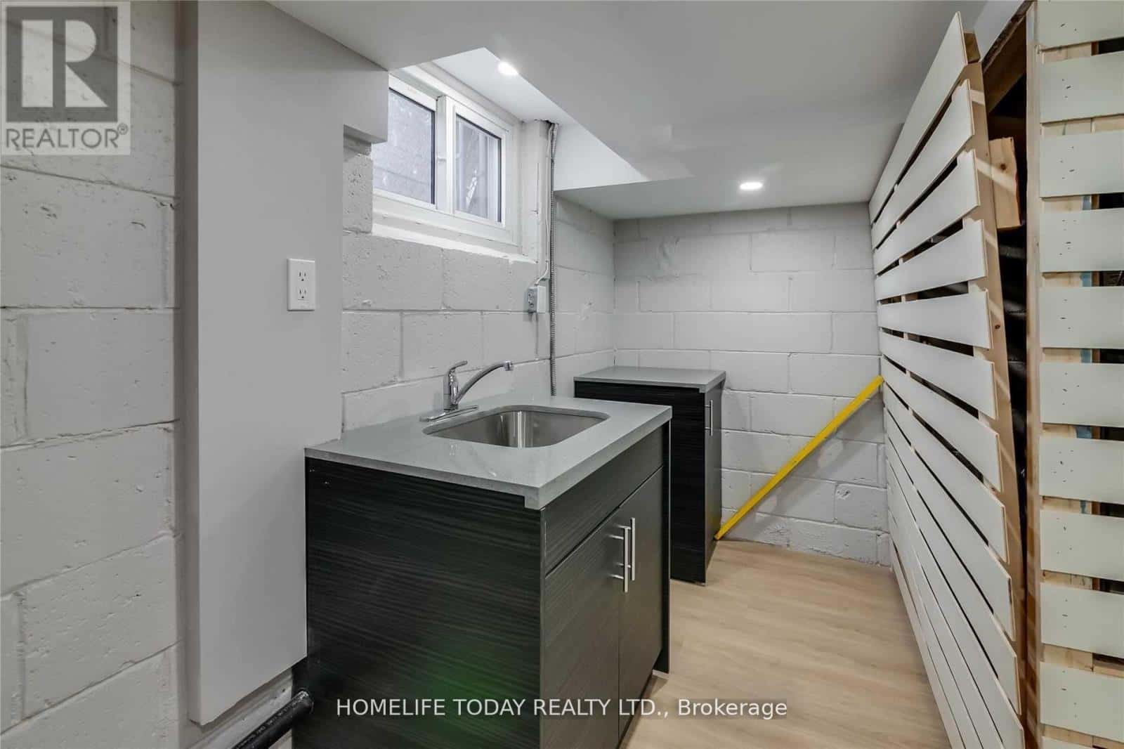 Toronto (Wexford-Maryvale), Ontario — Toronto (Wexford-Maryvale), Ontario - Photo 4 of 8