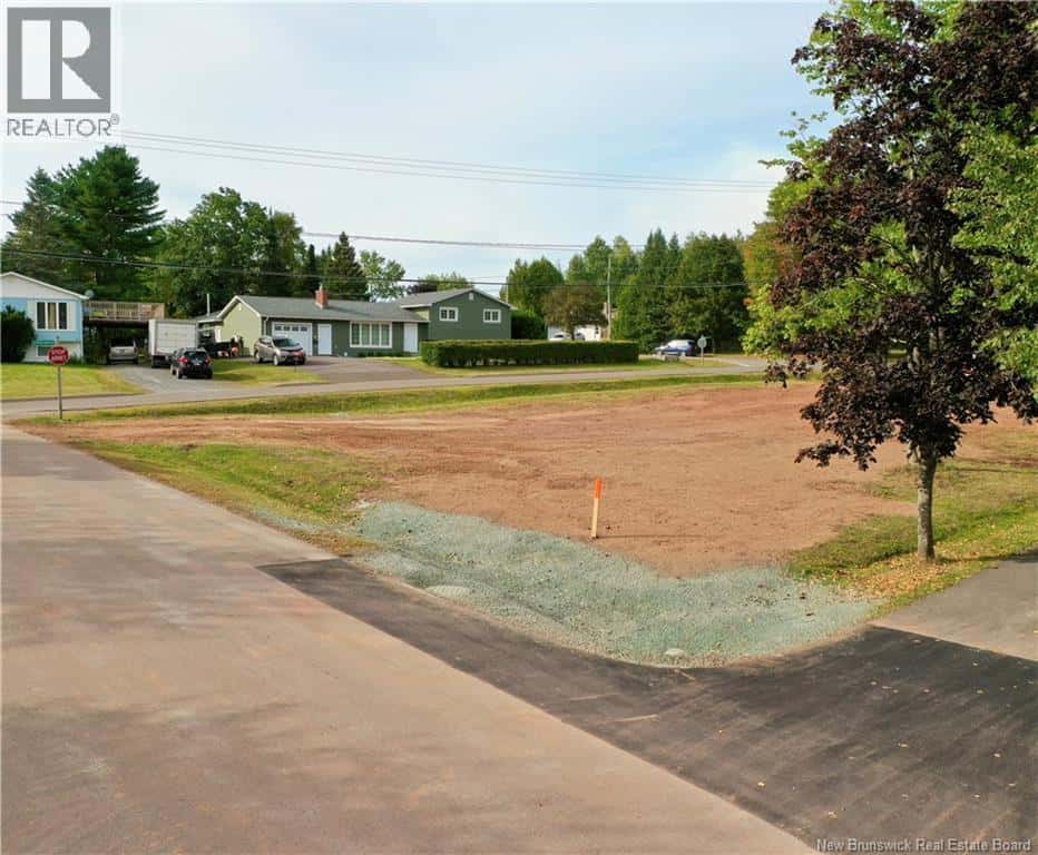 24-1 Coach House Lane — New Maryland, New Brunswick - Photo 3 of 17