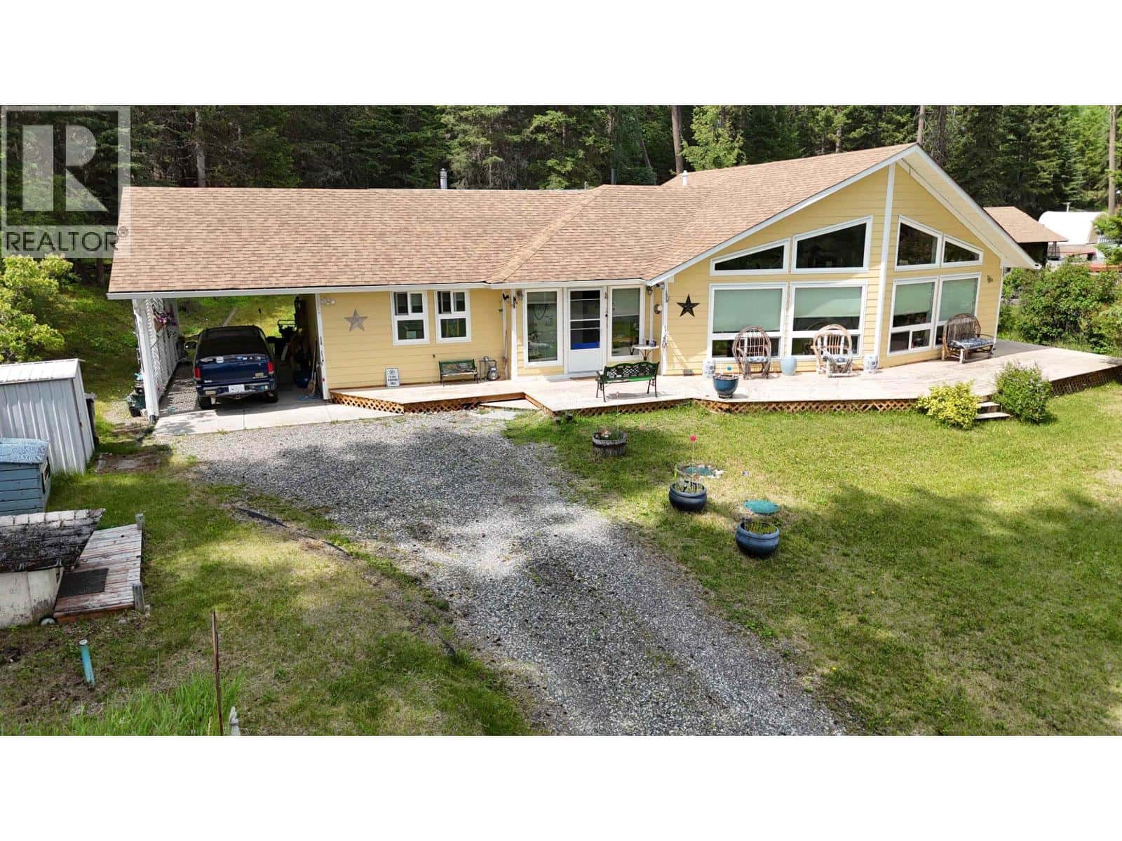 5328 KALLUM DRIVE — 108 Mile Ranch, British Columbia - Photo 5 of 40