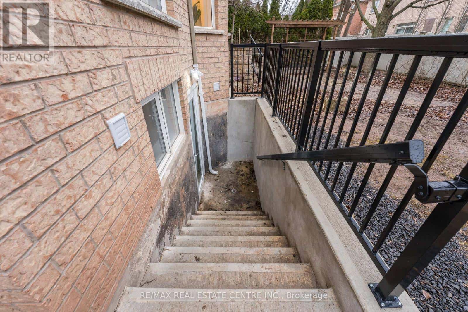 Oakville (BR Bronte), Ontario — Oakville (BR Bronte), Ontario - Photo 3 of 47