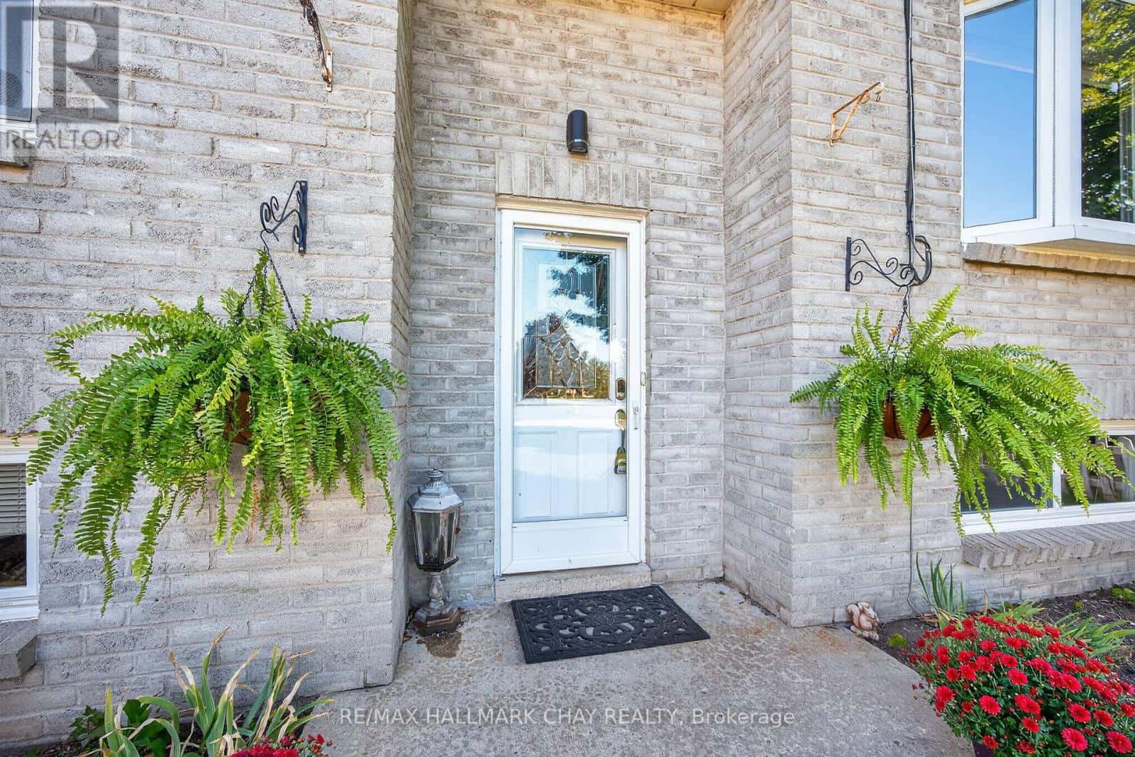 37 MCCARTHY CRESCENT — Essa (Angus), Ontario - Photo 5 of 50