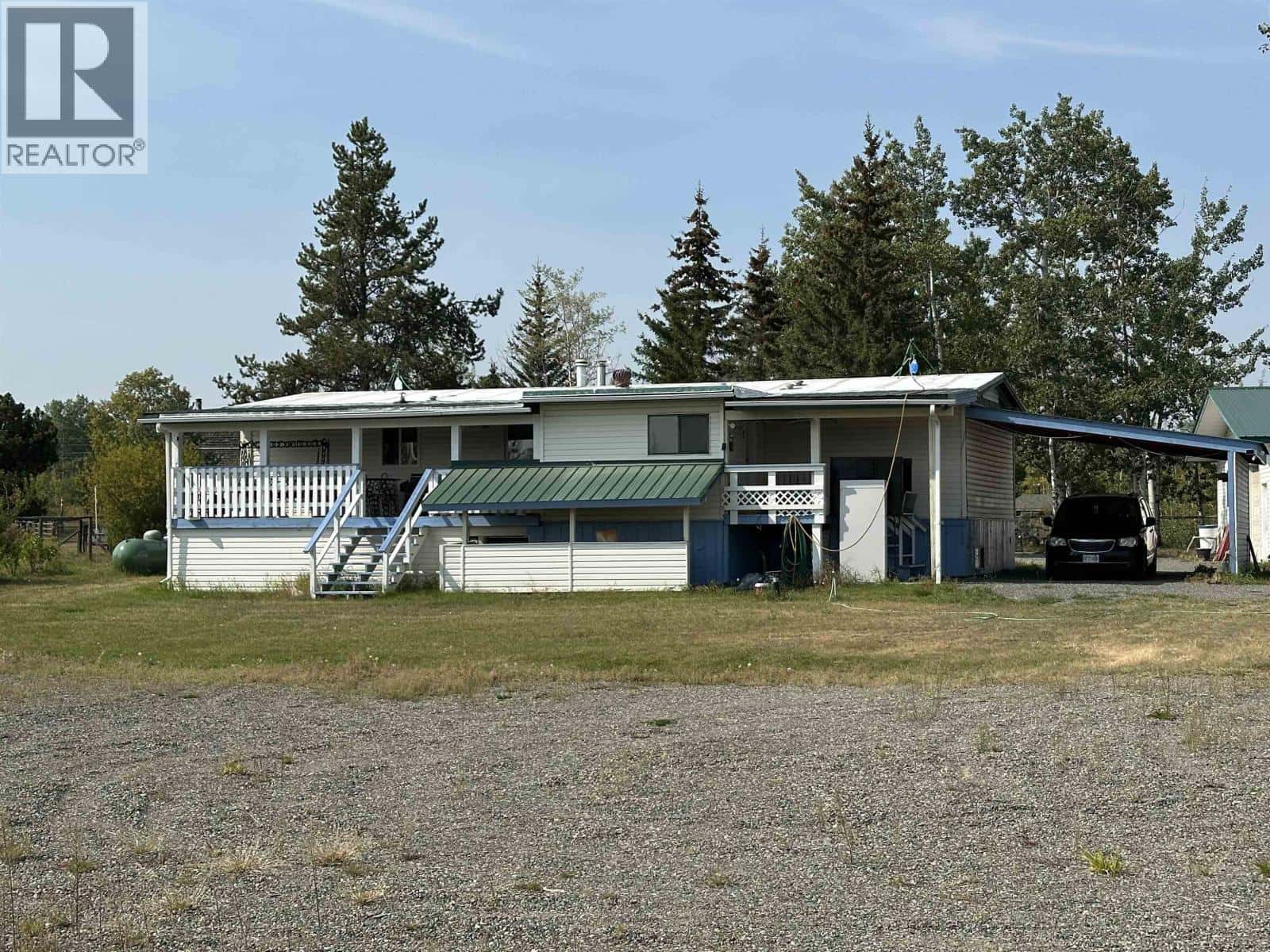 1740 S CARIBOO 97 HIGHWAY — 70 Mile House, British Columbia - Photo 2 of 24