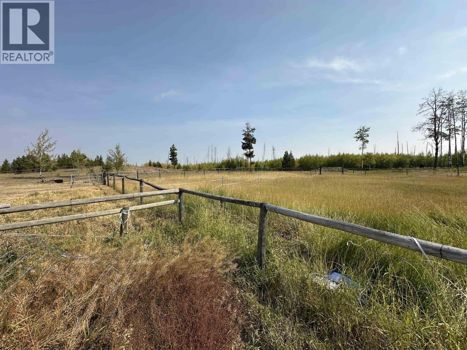 1740 S CARIBOO 97 HIGHWAY — 70 Mile House, British Columbia - Photo 4 of 24