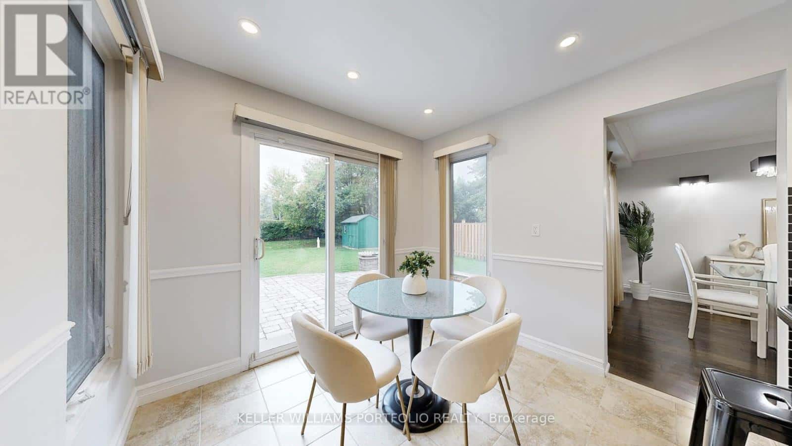 10 VALLEYVIEW ROAD — Markham (Thornlea), Ontario - Photo 3 of 36