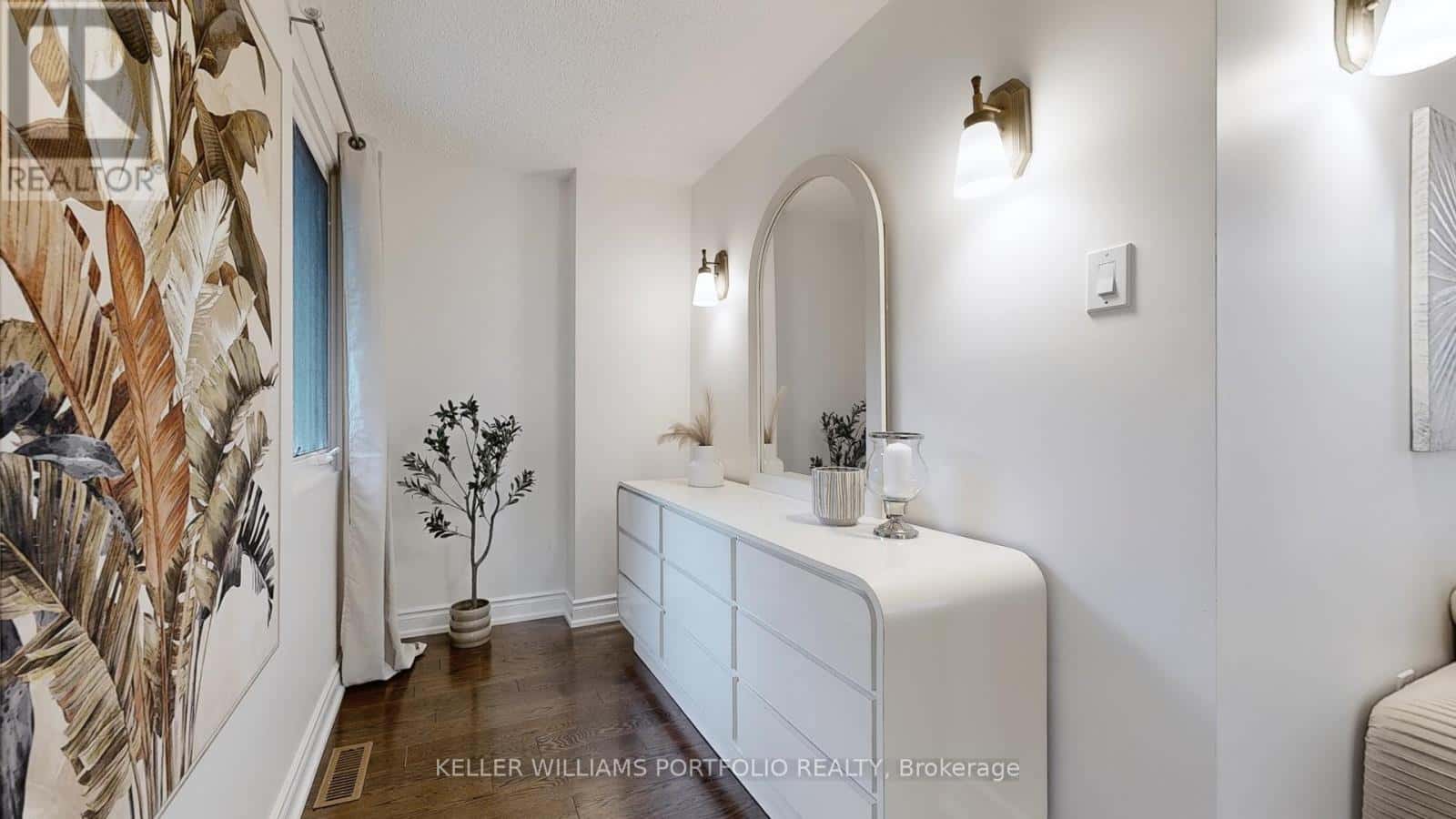 10 VALLEYVIEW ROAD — Markham (Thornlea), Ontario - Photo 5 of 36