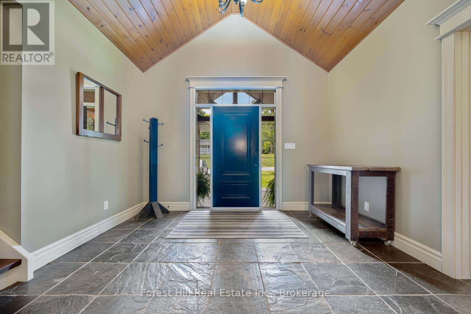 37 PARKWAY AVENUE — McDougall, Ontario - Photo 5 of 37