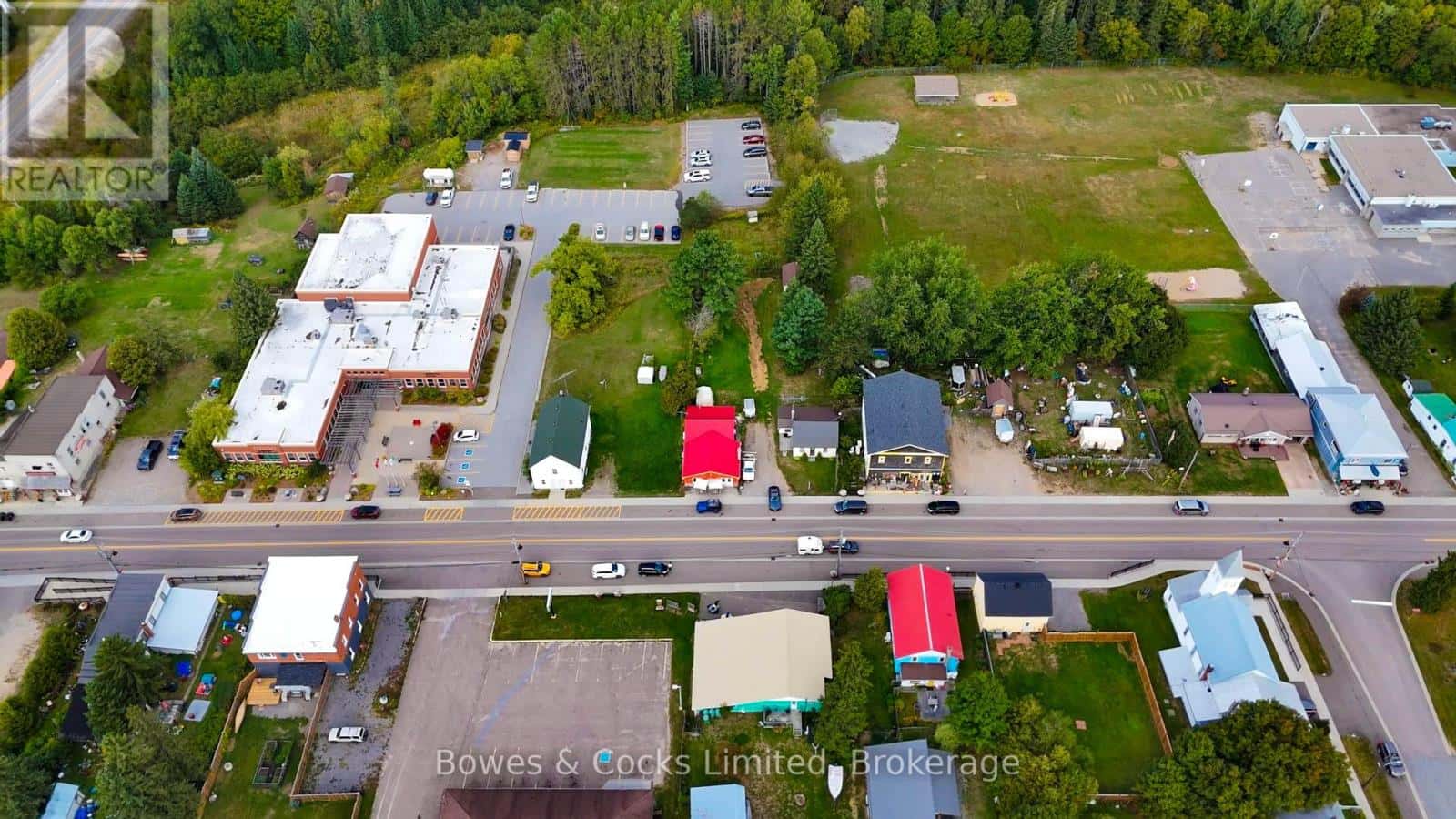 33023 HIGHWAY 62 — Hastings Highlands (Wicklow Ward), Ontario - Photo 4 of 28