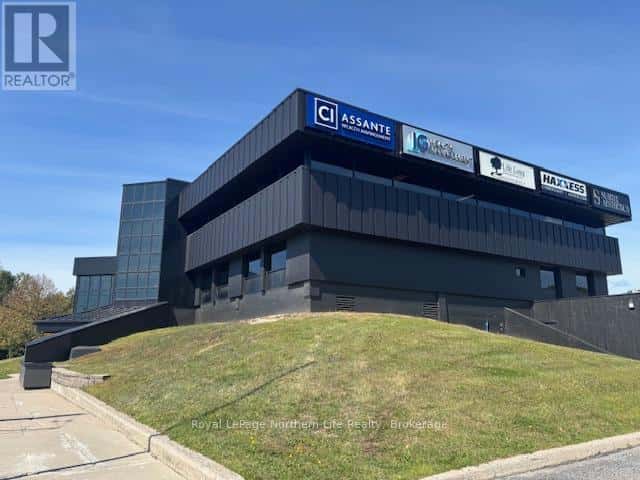 301 - 1350 FISHER STREET — North Bay (Central), Ontario - Photo 3 of 50