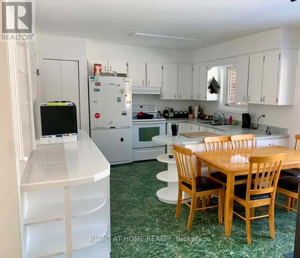 220 KING STREET — Kawartha Lakes (Woodville), Ontario - Photo 3 of 20